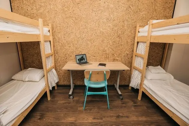 Ortak Ranzalı Oda, Karma Ranzalı Oda (4 beds)