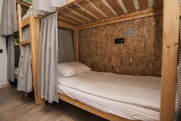 Ortak Ranzalı Oda, Sadece kadınlar için (6 beds)