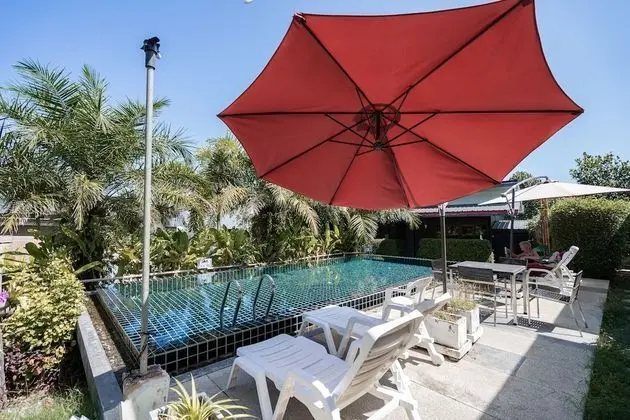 Standard Pool View