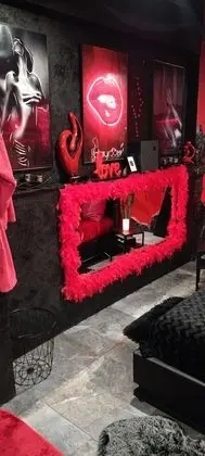 Romantic Süit, Sıcak Su Havuzu