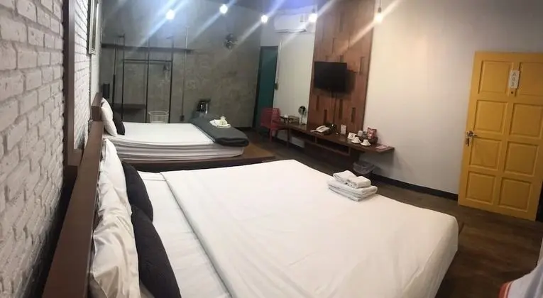 Grand Superior Room