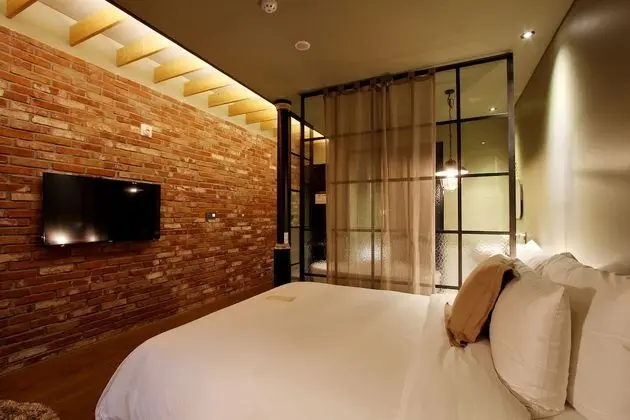 Superior Tek Büyük Yataklı Oda (Bathtub or shower depend on room type)