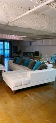 City Çatı Katı (Loft), 2 Büyük (Queen) Boy Yatak, Sigara İçilmez, Şehir Manzaralı