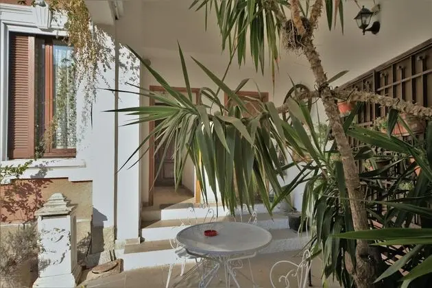 Apart Daire, Veranda