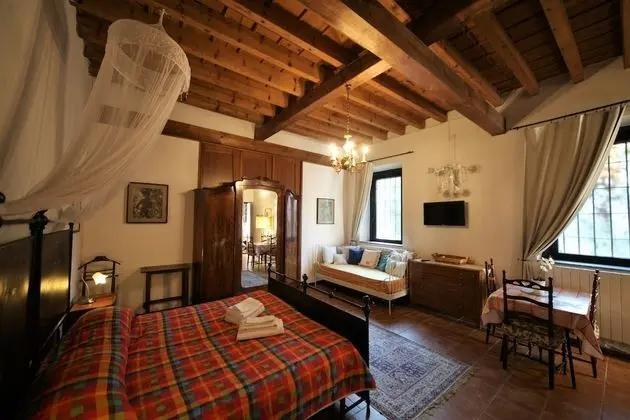 Apart Daire, Veranda