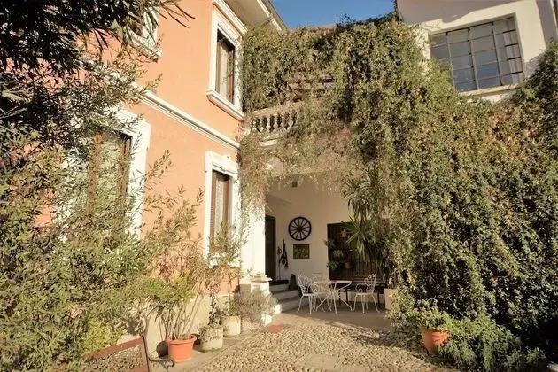 Apart Daire, Veranda