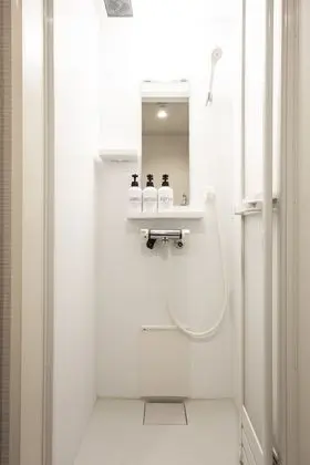 Family Oda (with Shower)