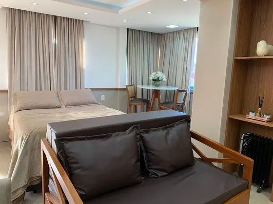 Honeymoon Apart Daire