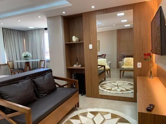 Honeymoon Apart Daire