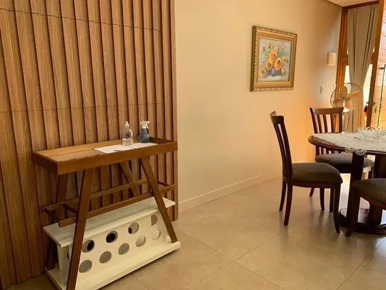 Honeymoon Apart Daire