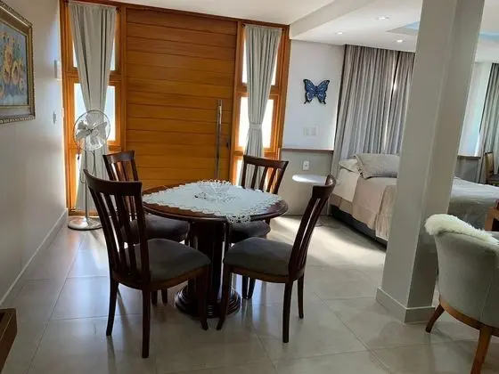 Honeymoon Apart Daire