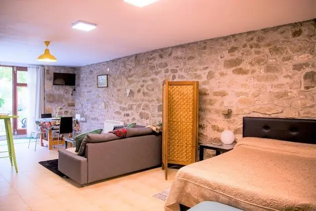Stüdyo, Bahçe Manzaralı