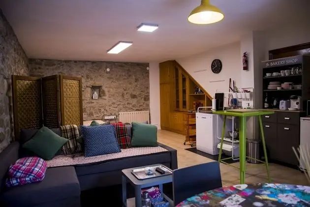 Stüdyo, Bahçe Manzaralı