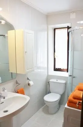 Stüdyo, Bahçe Manzaralı