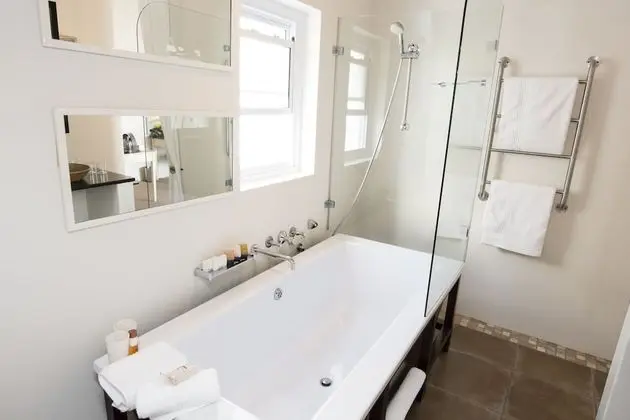 Luxury Oda, 1 En Büyük (King) Boy Yatak, Okyanus Manzaralı