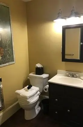 Oda, Özel Banyo (Lofts on Main 2E)