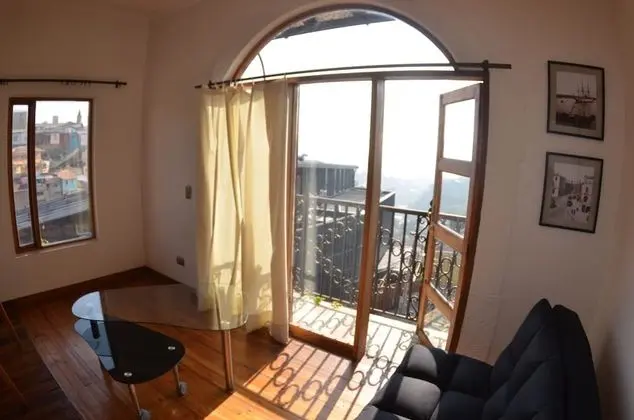 Standard Apart Daire, Okyanus Manzaralı, Kule