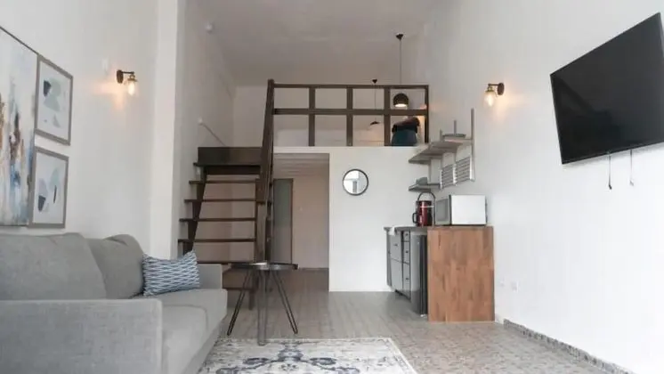 City Çatı Katı (Loft)