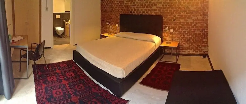 Deluxe Tek Büyük Yataklı Oda, Avlu Manzaralı