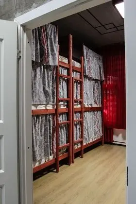 Ortak Ranzalı Oda, Sadece erkekler için (9 beds)