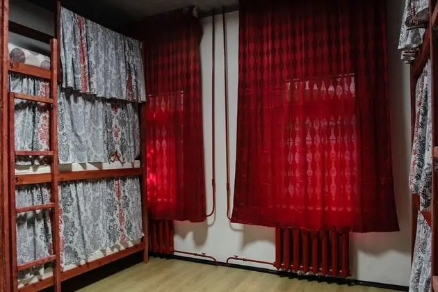 Ortak Ranzalı Oda, Sadece erkekler için (9 beds)