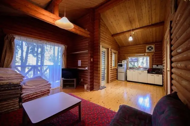 Ev (Log House with Indoor Bath)