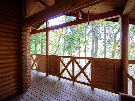 Ev (Log House with Indoor Bath)