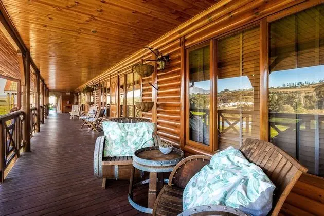 Vineyard Cabin