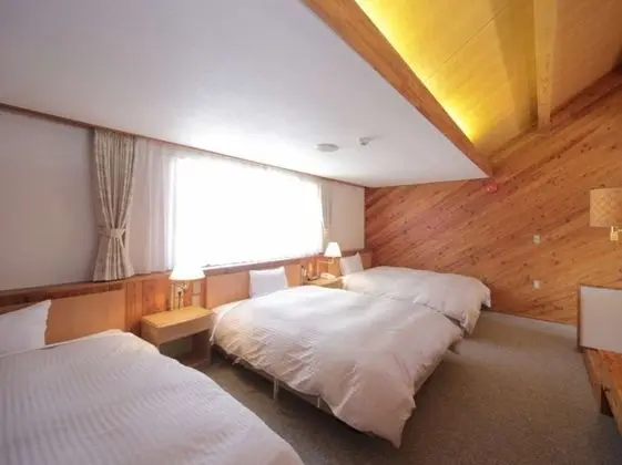 Üç Kişilik Oda (Hotel)
