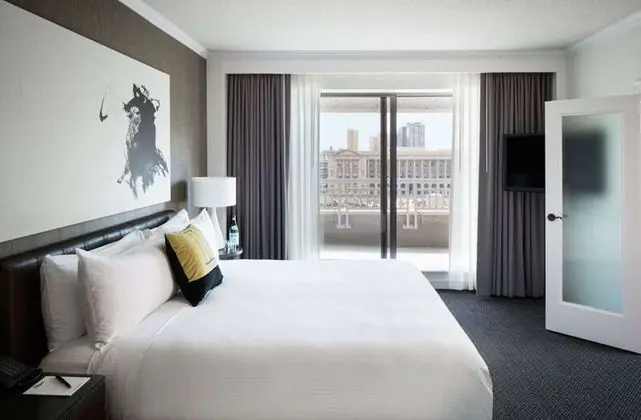 Süit, 1 Yatak Odası, Balkon (1 King Bed)