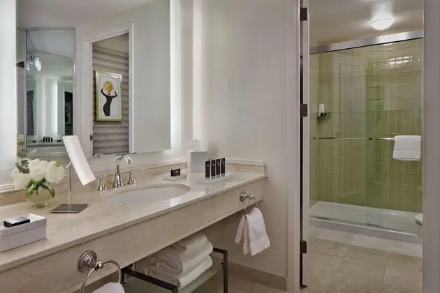 Süit, 1 Yatak Odası, Balkon (1 King Bed)
