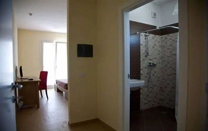 Üç Kişilik Oda