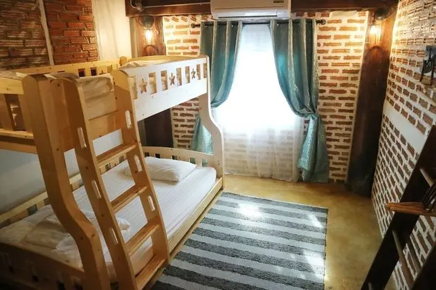 Family Oda, Şehir Manzaralı