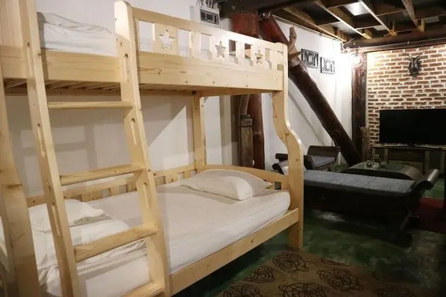 Family Oda, Şehir Manzaralı