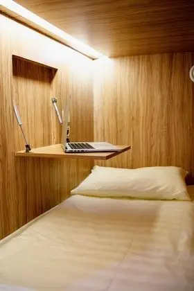 Ortak Ranzalı Oda, Sadece kadınlar için (Paris)