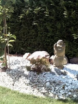 Apart Daire, 1 Büyük (Queen) Boy Yatak ve Çekyat (Logis 2)