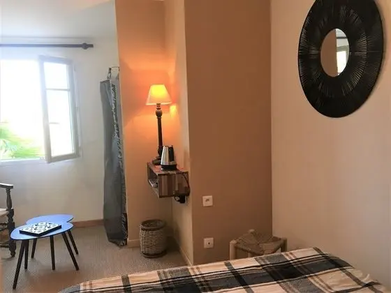 Classic Tek Büyük Yataklı Oda, Özel Banyo, Bahçe Manzaralı