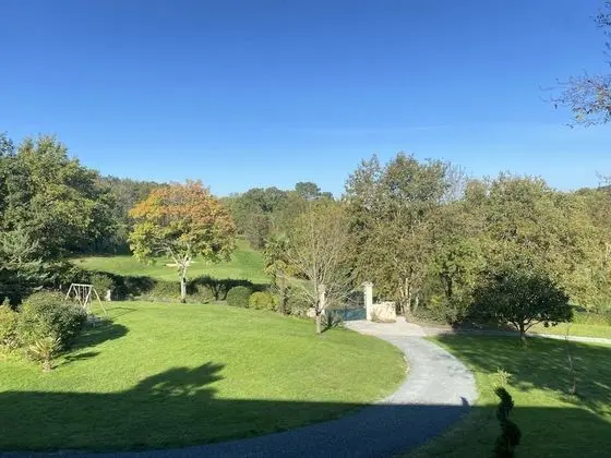 Superior Tek Büyük Yataklı Oda, Özel Banyo, Bahçe Manzaralı