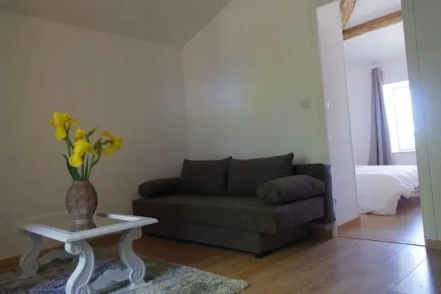 Apart Daire (Michèle Mercier)