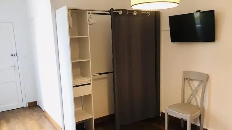 Apart Daire (Michèle Mercier)