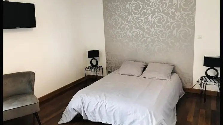 Tek Büyük Yataklı Oda (2)