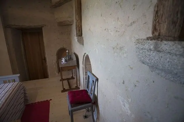 Tek Büyük Yataklı Oda (Basse Cour)