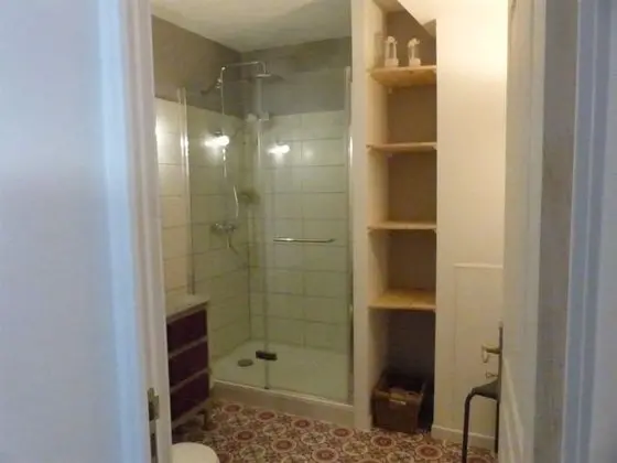 Comfort Tek Büyük Yataklı Oda, Banyolu/Duşlu, Avlu Manzaralı