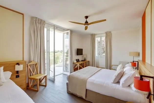 Superior Üç Kişilik Oda, Banyolu/Duşlu, Üzüm Asması Manzaralı (Chambre)