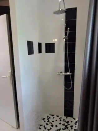Comfort Tek Büyük veya İki Ayrı Yataklı Oda