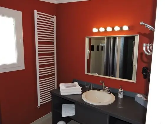 Comfort Tek Büyük veya İki Ayrı Yataklı Oda
