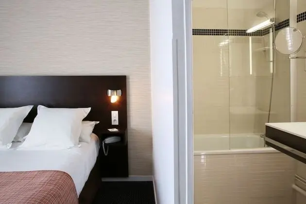 Comfort Tek Büyük veya İki Ayrı Yataklı Oda