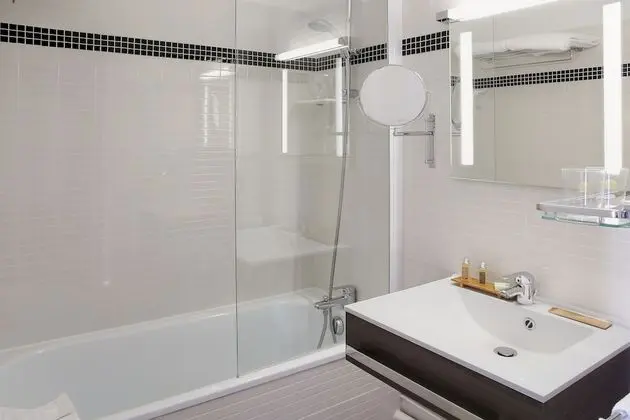 Comfort Tek Büyük veya İki Ayrı Yataklı Oda