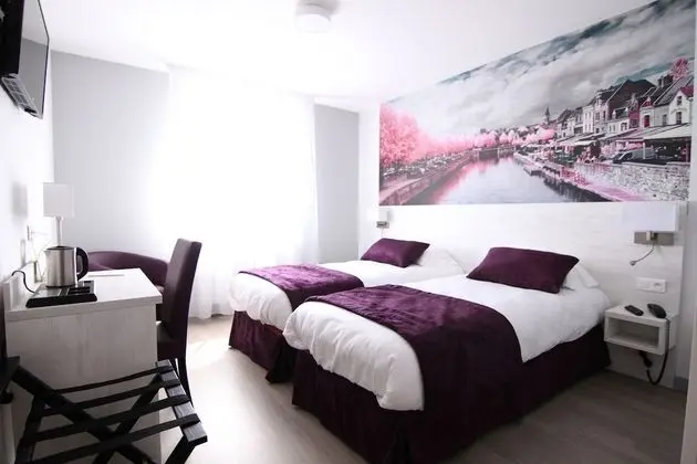 Tek Büyük veya İki Ayrı Yataklı Oda