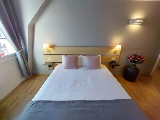 Classic Tek Büyük Yataklı Oda, 1 Büyük (Queen) Boy Yatak